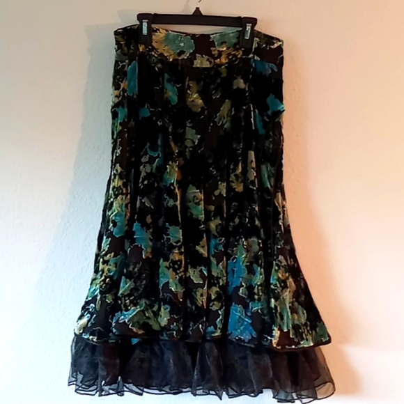 Manyus Vintage 100% Silk Burnout Velvet Skirt With Tulle Lining Ruffle Hem Small - Picture 3 of 10